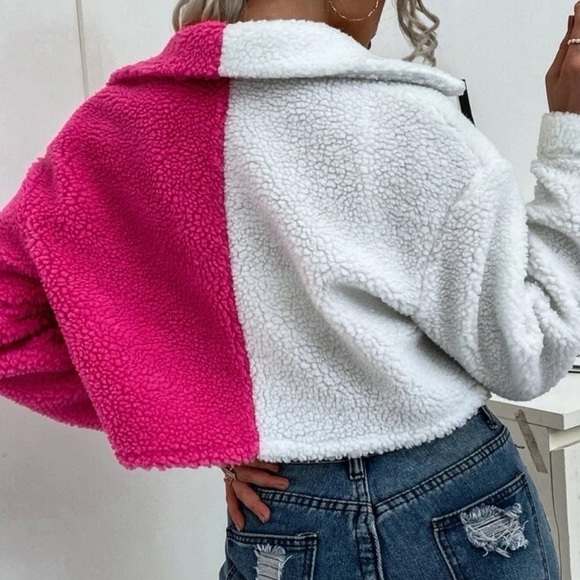 Women EZwear Two Tone Flap Pocket Teddy Jacket - Picture 3 of 7